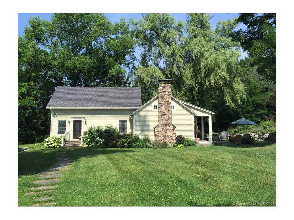 Building photograph for 334 WELLS HILL ROAD